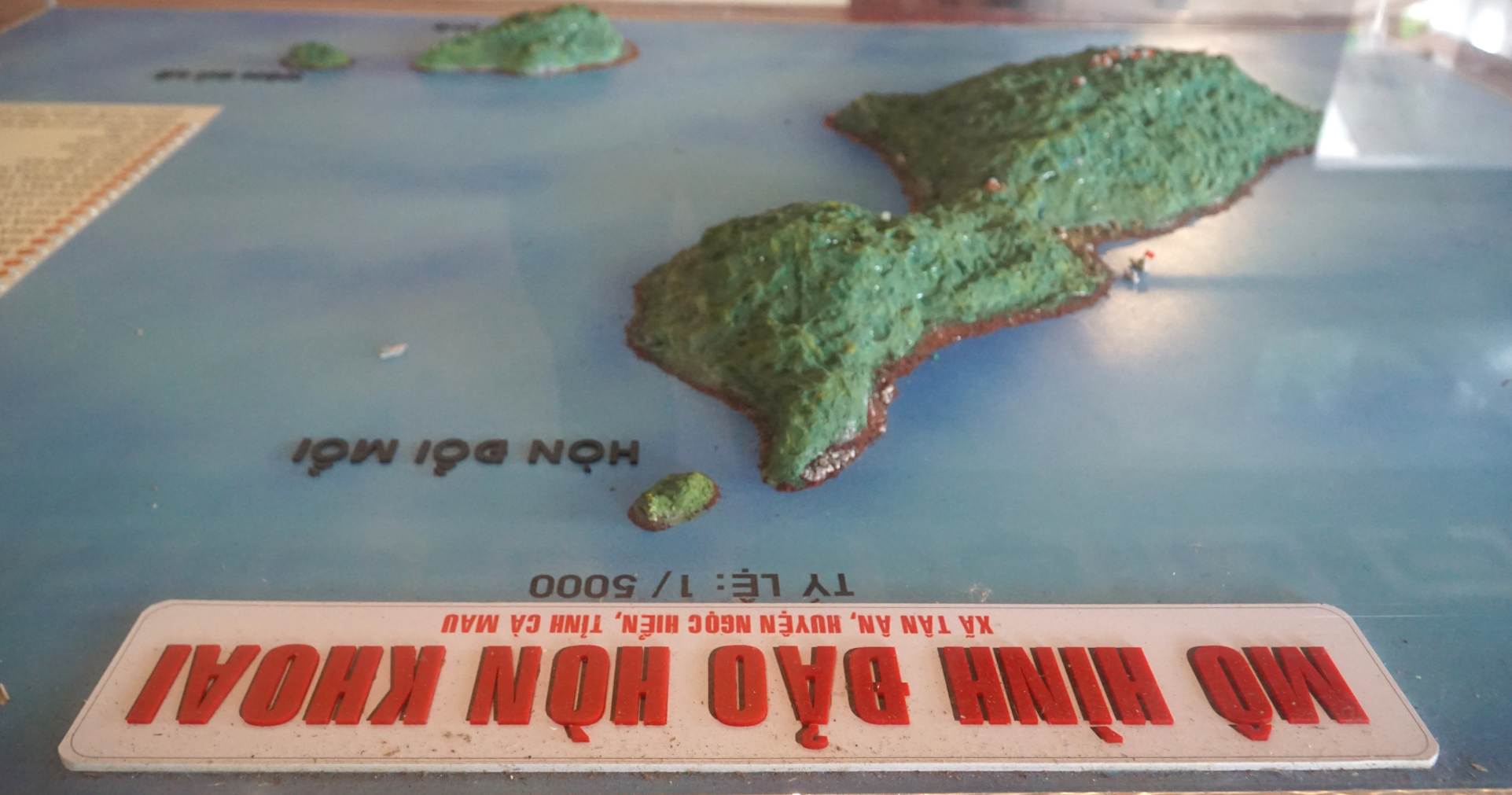 Mo hinh cuoc khoi nghia Hon Khoai, Ca Mau tai Den tho 10 Anh hung liet si khoi nghia Hon Khoai. Anh: Nhat Ho