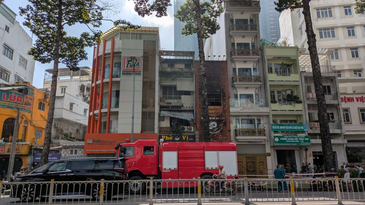 Hien truong vu chay tren duong Tran Hung Dao. Anh: Anh Tu