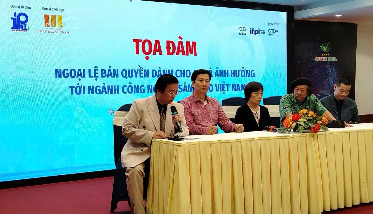 Experts and lawyers emphasize that copyright exemptions for AI need to be carefully considered. Photo: Nguyen Dang