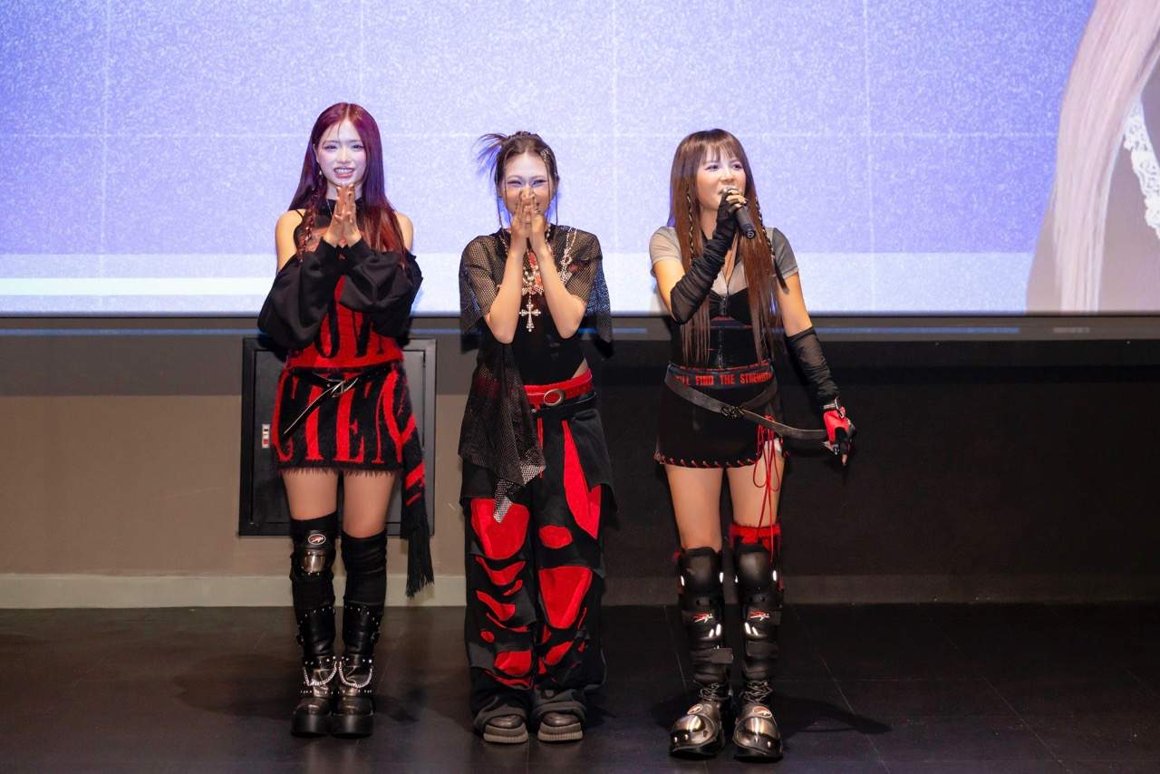 전 Mat Ngoc 멤버 - Lix (맨 왼쪽). 사진: 예술가 제공.