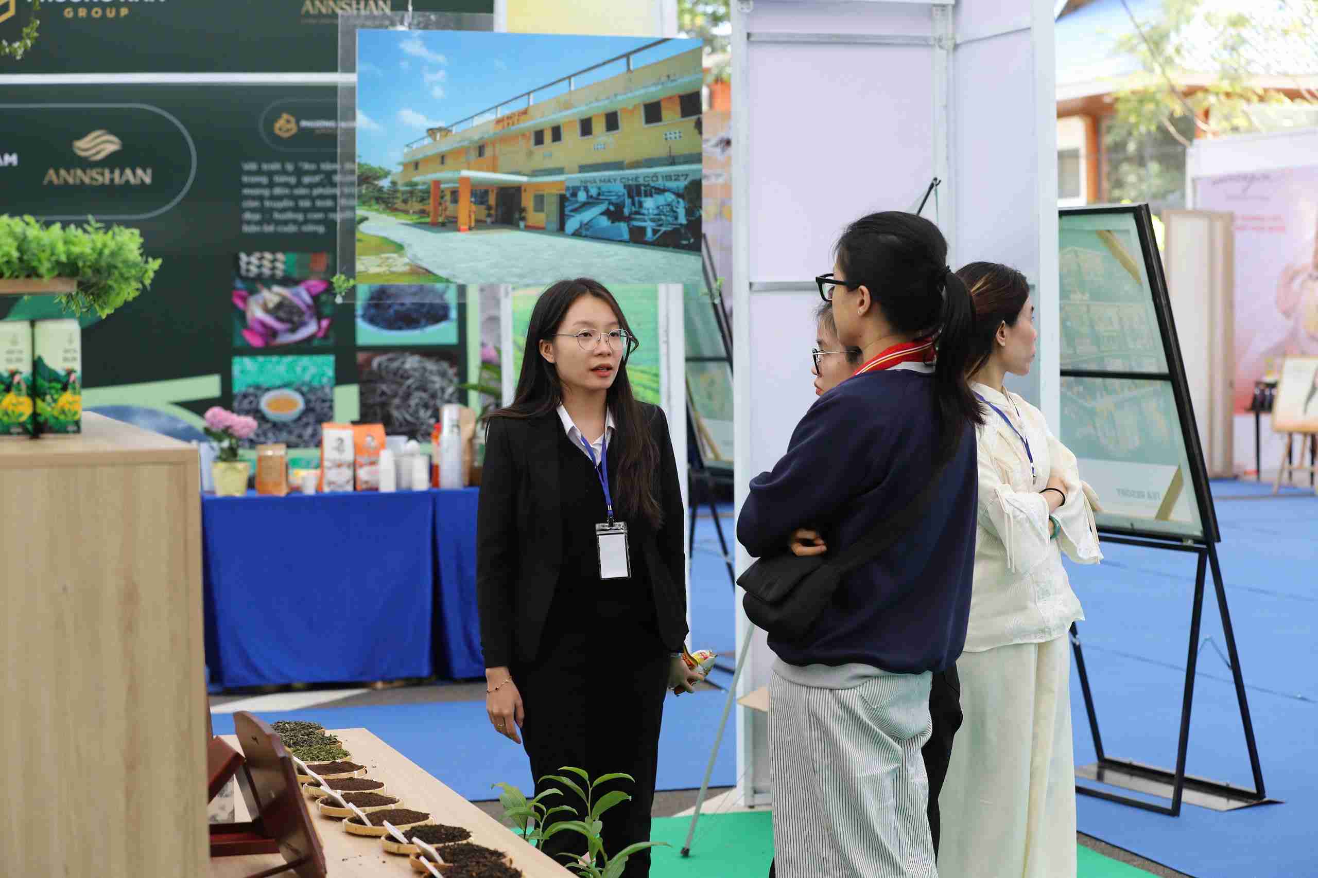 Espacio de exposicion del Festival Internacional de Te celebrado en Lam Dong. Foto: Phuc Khanh