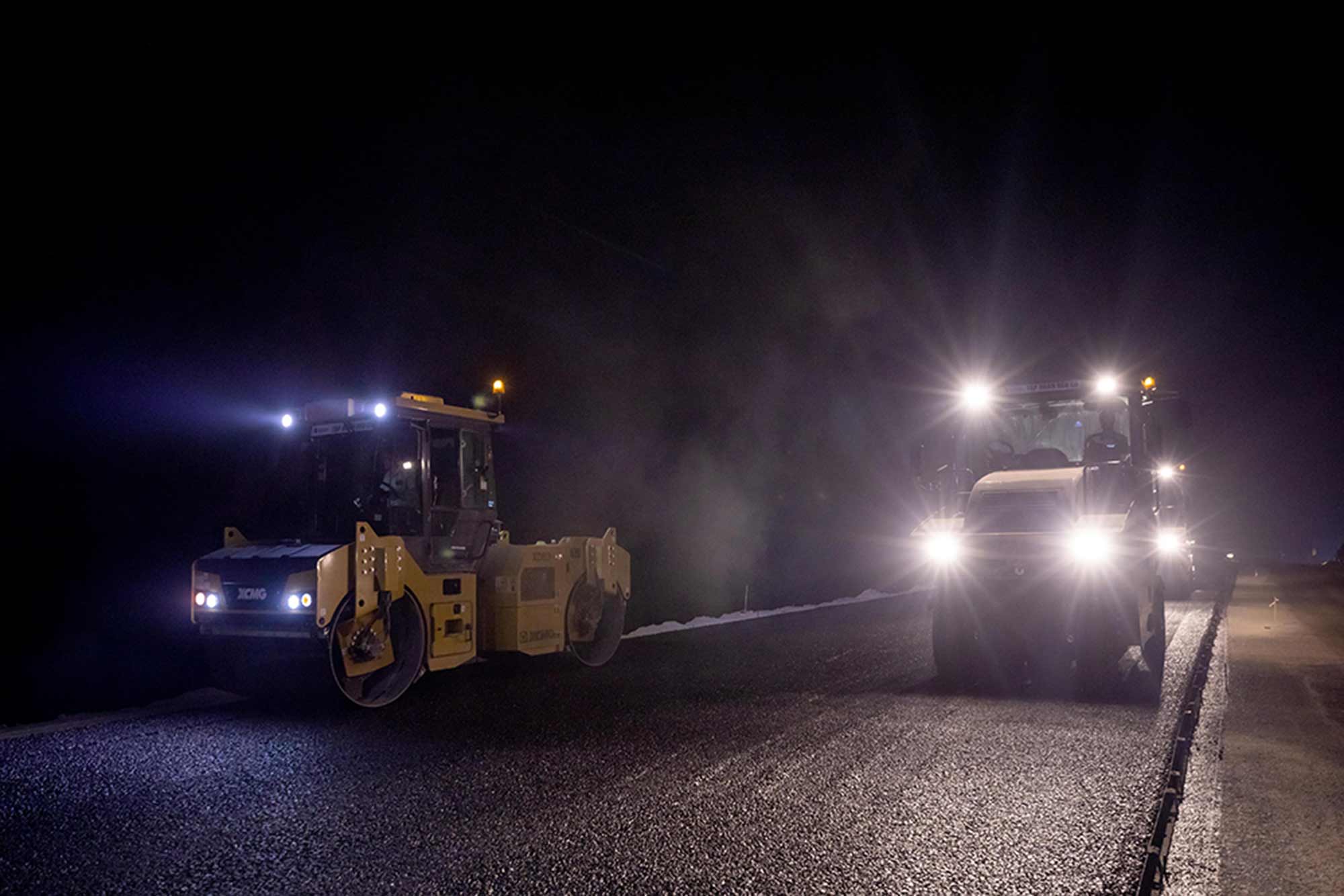 Dau thang 12, phan doan 150 m dau tien da duoc tham nhua. Anh: Binh Linh