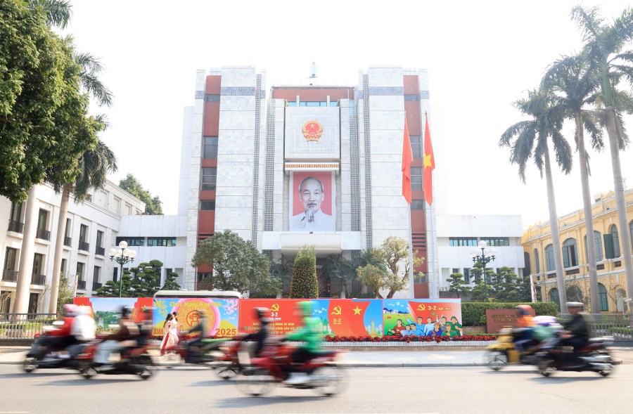 베트남 공산당의 지도 아래 지난 95년 동안 우리나라는 위대한 성과를 거두었습니다. 사진: 쩐 브엉