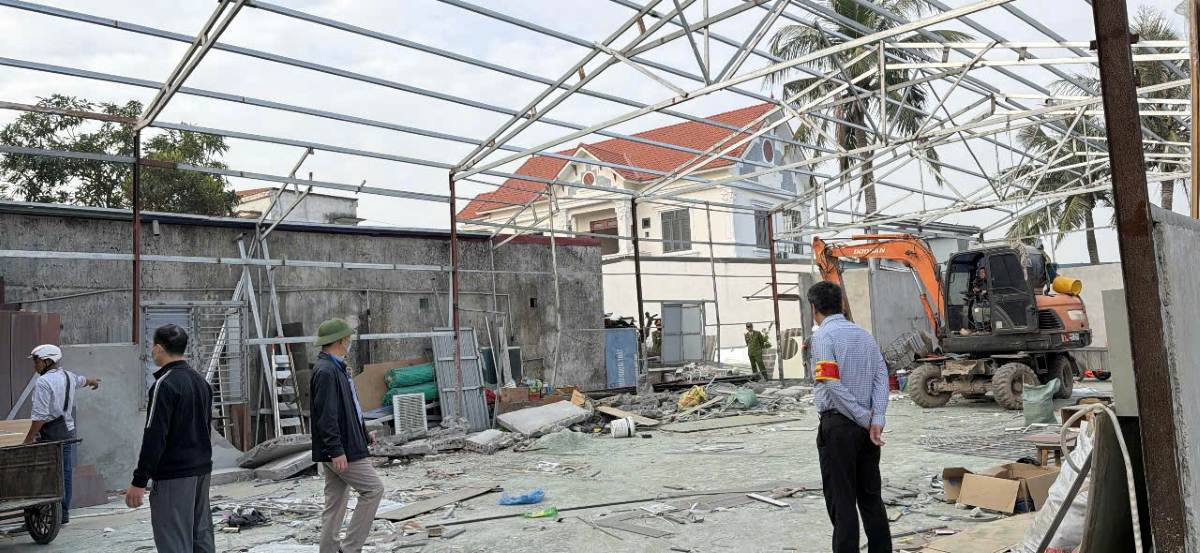 Phuòng Hung Dao construye obras ilegales en tierras agricolas. Foto: Oficina de Informacion y Comunicaciones Phuòng Hung Dao Hai Phong