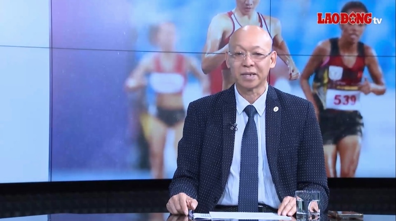 Tien si Duong Duc Thuy nhan dinh ve cuoc dua mon dien kinh SEA Games 33. Anh: Minh Phong