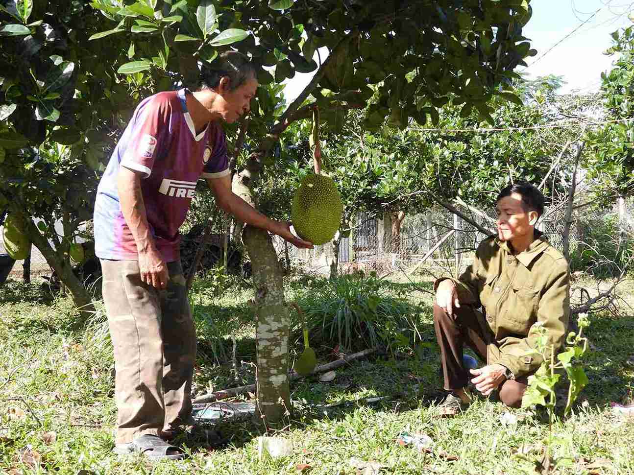 Doi song nguoi dan buon dong bao dan toc thieu so o xa con nhieu kho khan. Anh: Phuc Khanh