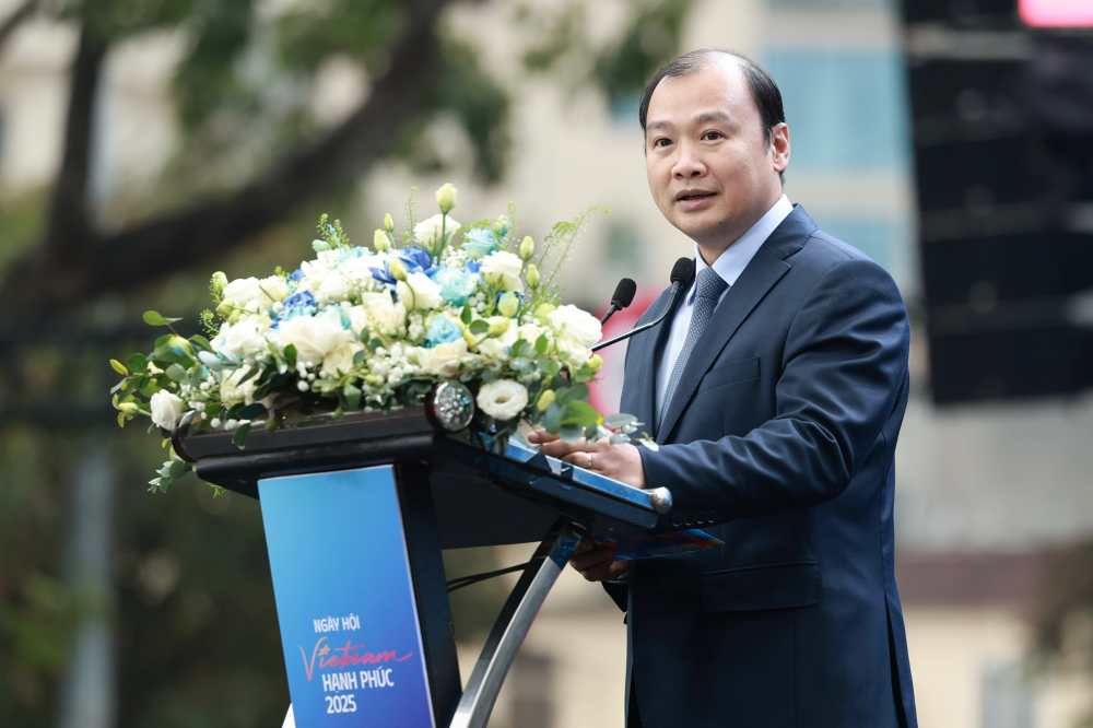 Ong Le Hai Binh - Uy vien Du khuyet Ban Chap hanh Trung uong Dang, Thu truong Thuong truc Bo Van hoa, The thao va Du lich phat bieu Khai mac Ngay hoi Viet Nam Hanh phuc 2025. Anh: Hai Nguyen