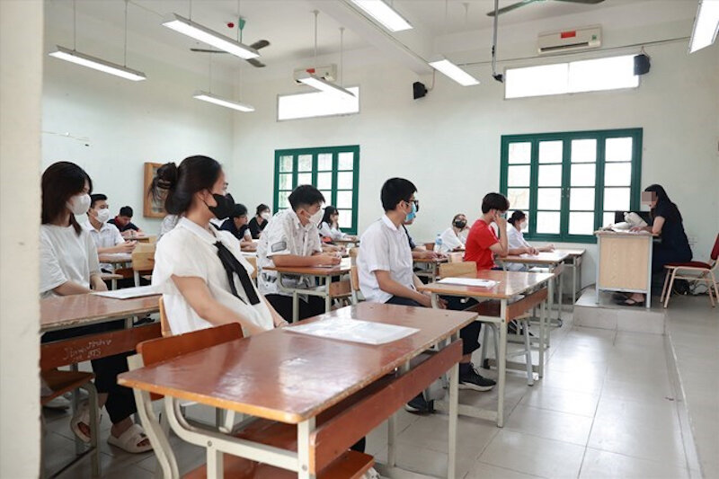 Grade II secondary school teachers are considered for promotion to Grade I if they meet the prescribed standards and conditions. Photo: Hai Nguyen