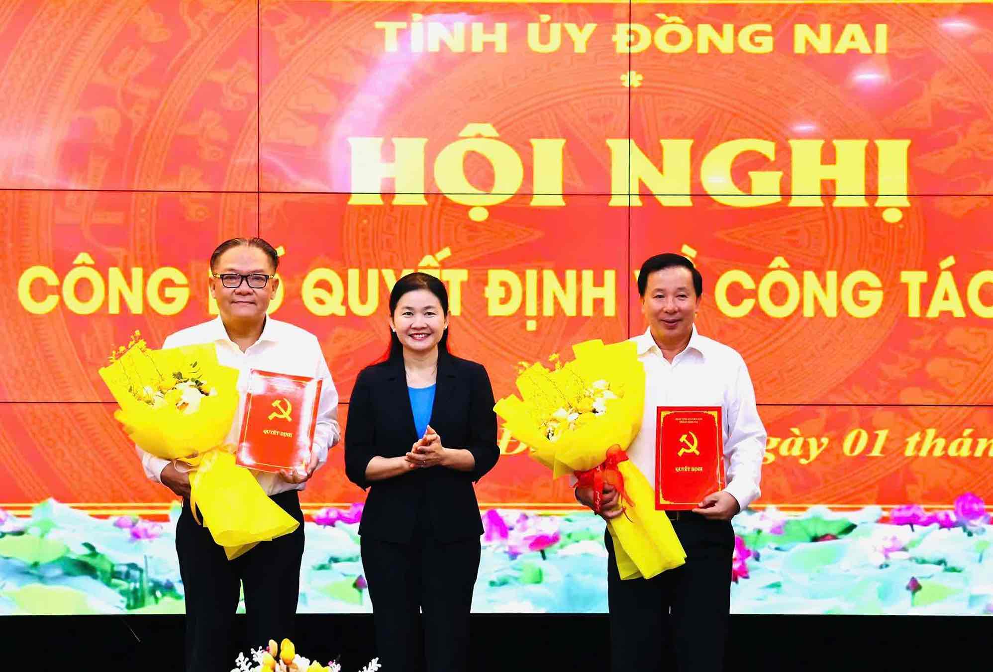 Dong Nai Provincial Party Committee announced the decision to appoint the Provincial People's Committee Party Secretary and the Provincial People's Committee Standing Deputy Secretary for the 2025-2030 term - December 1. Photo: HAC