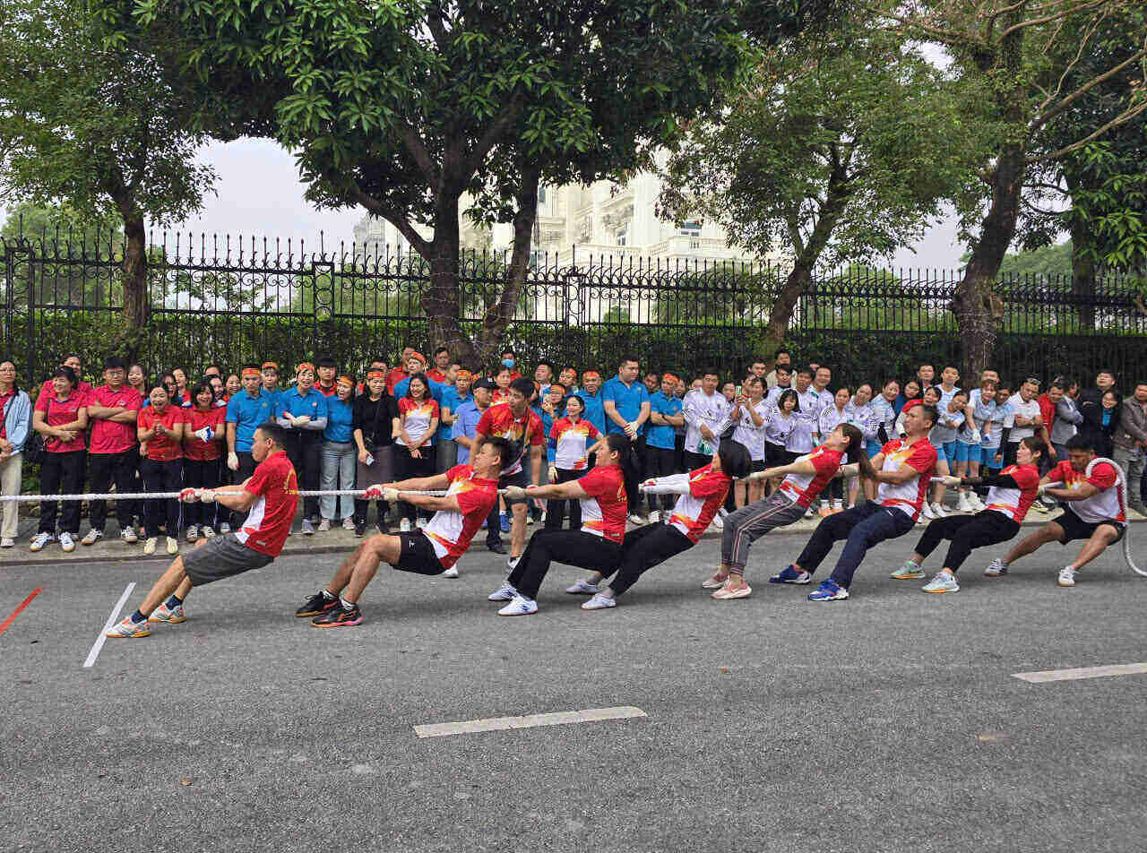 El primer Torneo Deportivo de Trabajadores de la provincia de Ninh Binh en 2025 cuenta con la participacion de 27 delegaciones. Foto: Nguyen Truong