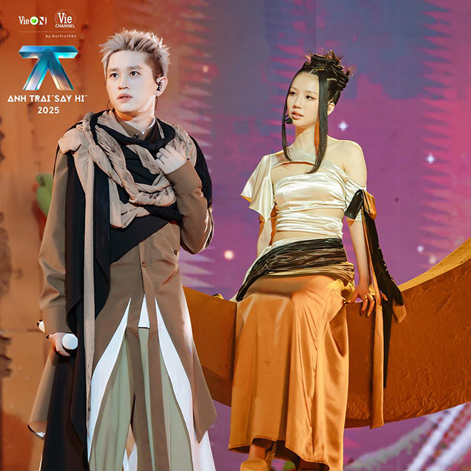 B Ray mời Amee cùng trình diễn trong tiết mục “Chờ anh về“. Ảnh: Nhà sản xuất