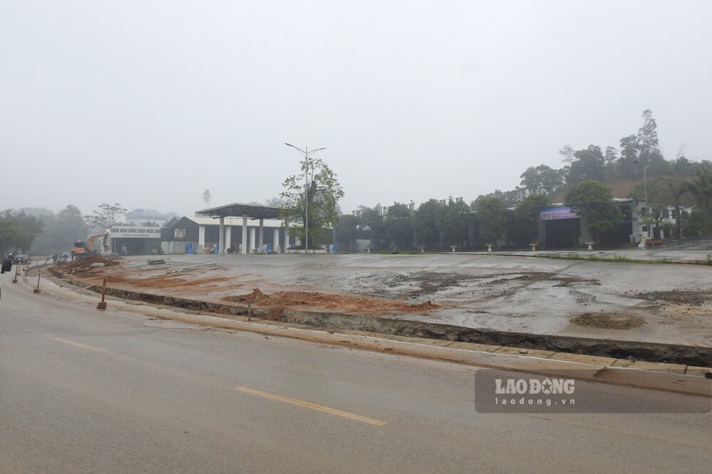 Trạm dừng nghỉ Ngọc Anh này vắng bóng xe đi lại. Ảnh: Tô Công.