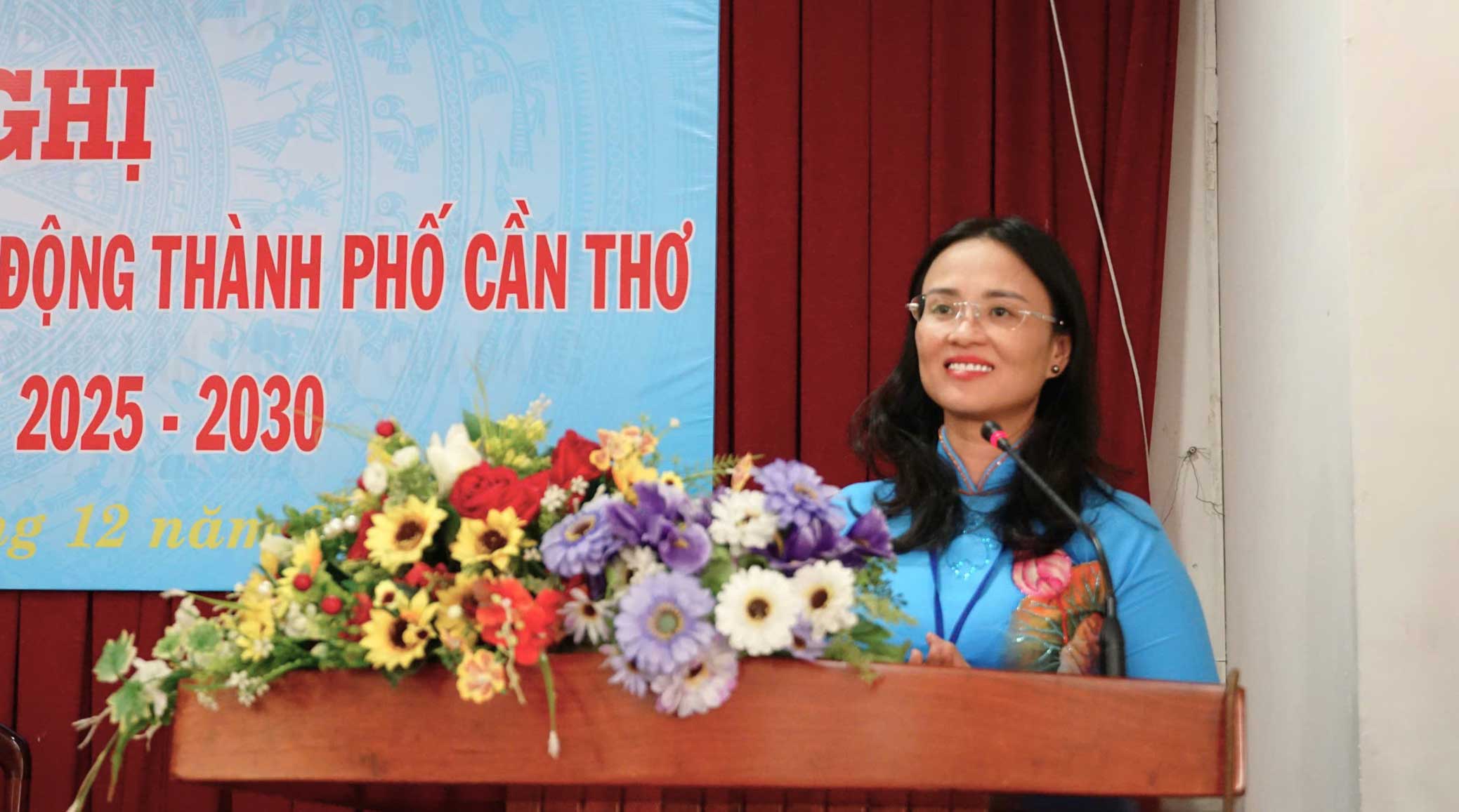 phát biểu tại hội nghị. Ảnh: Văn Nhanh