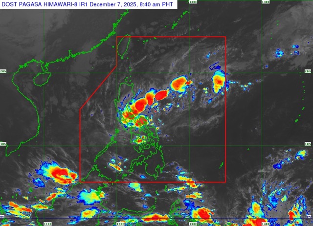 Ap thap nhiet doi da chinh thuc do bo dat lien Philippines va giam cuong do, tuy nhien van gay mua lon, gio manh tren dien rong. Anh: Pagasa