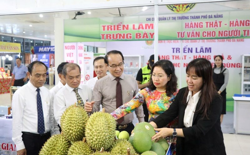 Da Nang phat dong Mua khuyen mai va to chuc Mega Sale Holiday. Anh: Tran Thi