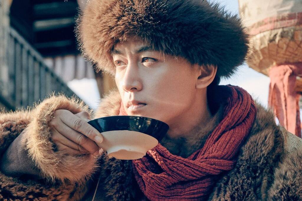 俳優のチャン・イエウは商人役を演じています。写真:プロデューサー