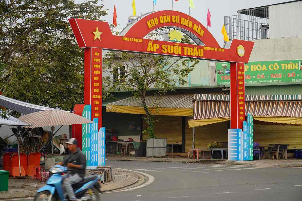 Dia danh Suoi Trau duoc giu lai tai khu tai dinh cu Loc An - Binh Son sau khi di doi. Anh: AT-AT