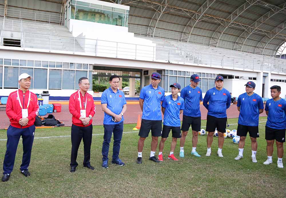 Ong Nguyen Hong Minh de nghi U22 Viet Nam tap trung, no luc hoan thanh muc tieu. Anh: VFF