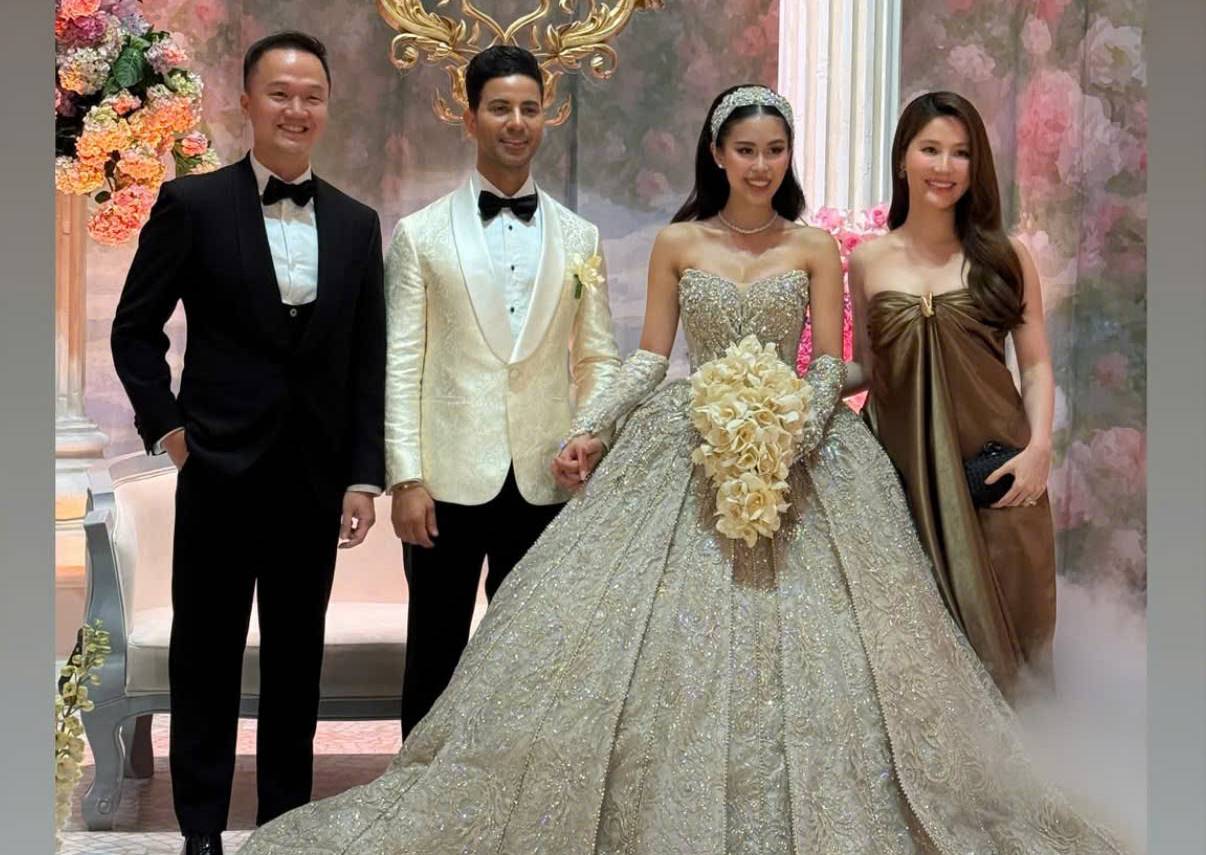 Vo chong Diem My 9x den kha som de chuc mung Tien Nguyen va ong xa Dubai. Anh: Alec.