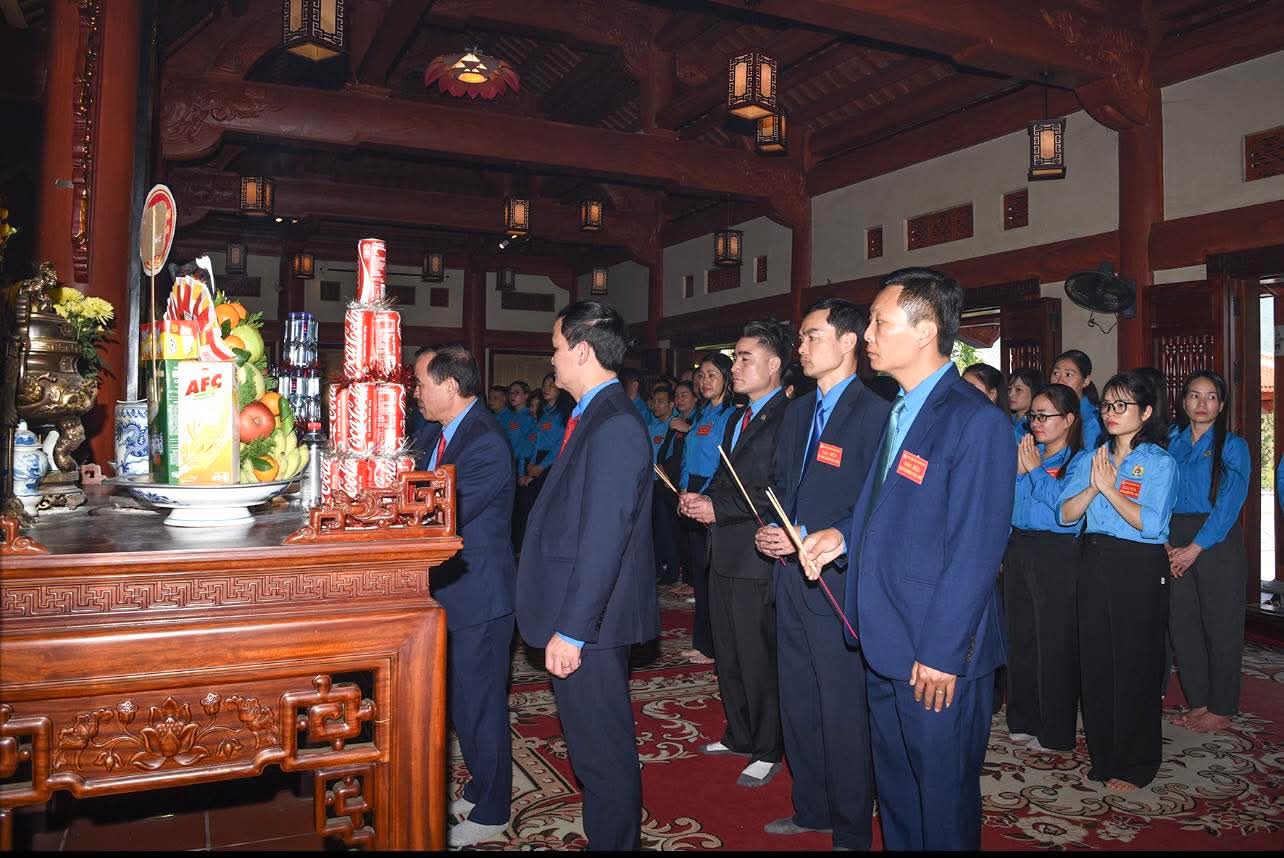 Doan dai bieu du Dai hoi Cong doan tinh Tuyen Quang lan thu I dang huong. Anh: Cong doan Tuyen Quang