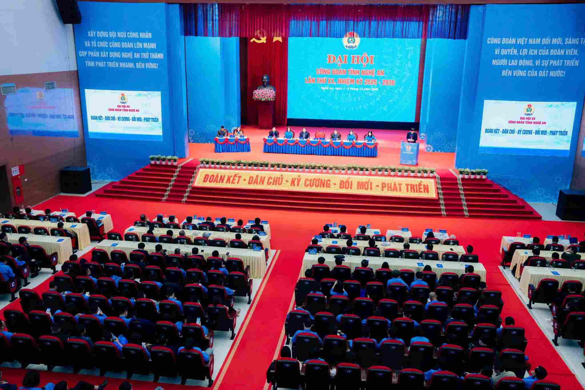 Toan canh dai hoi. Anh: Duy Chuong