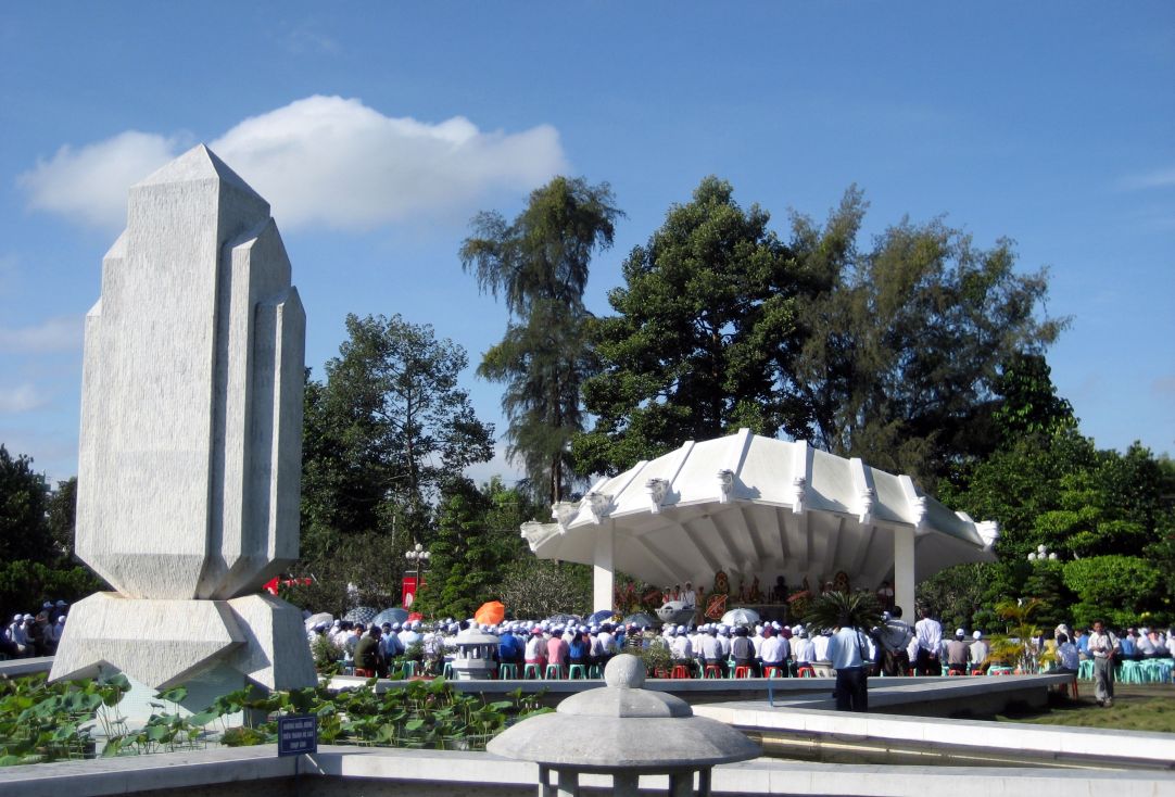 Cong trinh Mo cu Pho bang Nguyen Sinh Sac trong Khu di tich chuan bi don Bang xep hang Di tich quoc gia dac biet. Anh: Thanh Mai