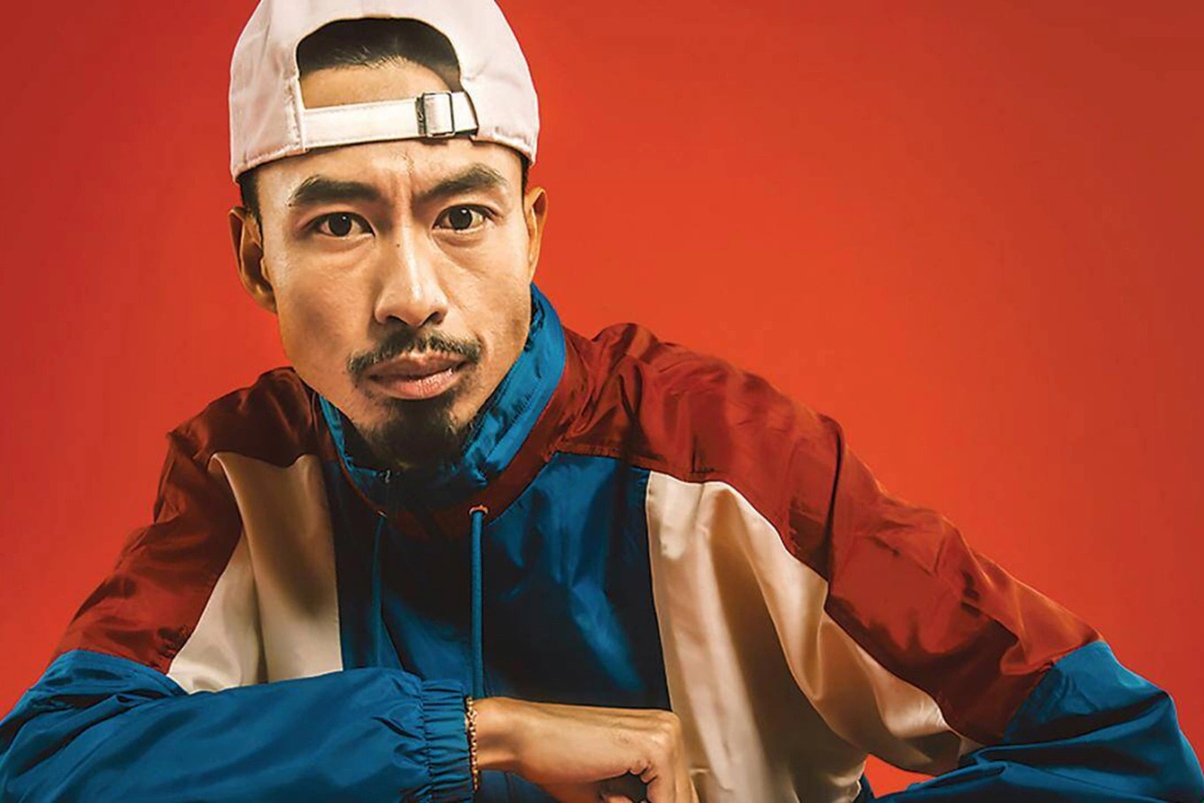 Den Vau tung dong hanh cung du an Nuoi Em. Anh: Nghe si cung cap.