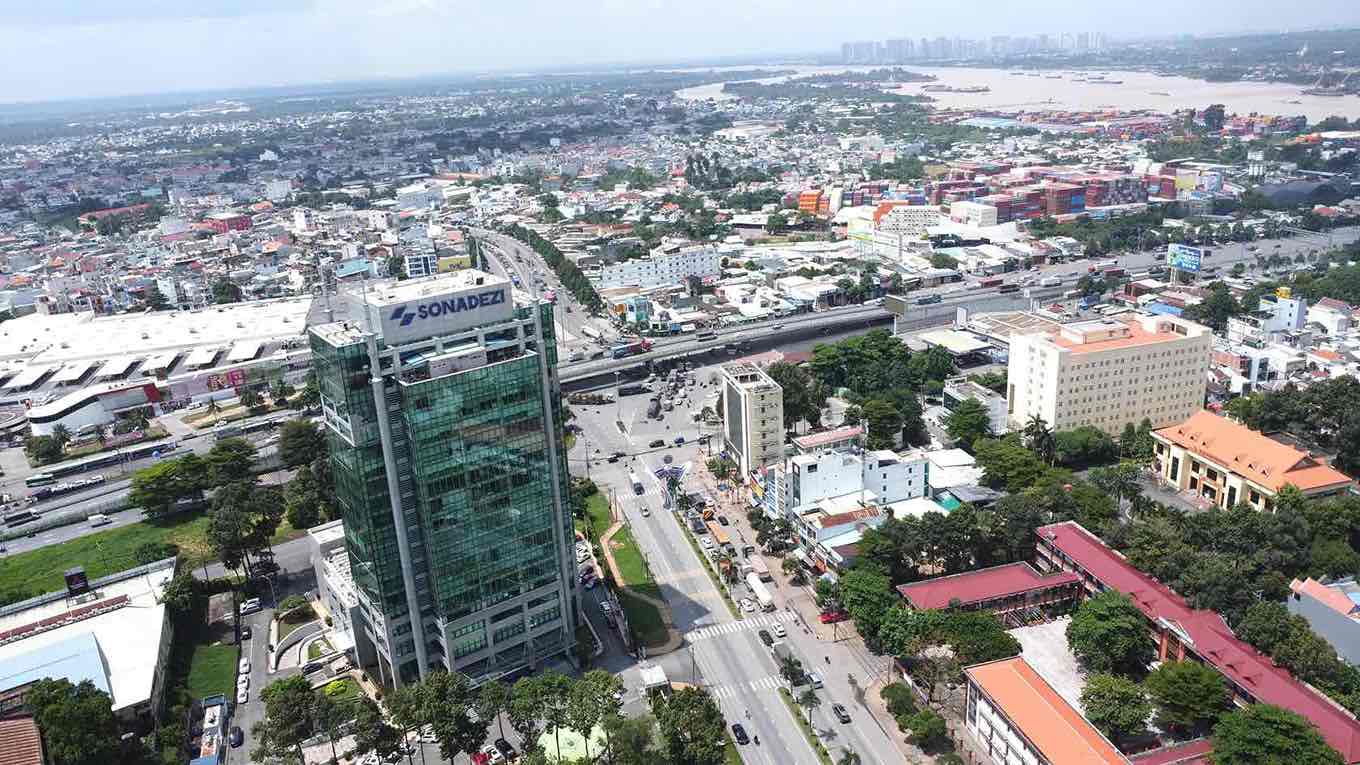 Trung tâm hành chính tỉnh Đồng Nai triển khai tại khu công nghiệp Biên Hòa 1 đang chuyển đổi công năng. Ảnh: HAC