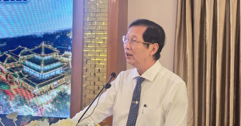 Ong Le Van Phuoc – Pho chu tich UBND tinh An Giang phat bieu tai hoi nghi. Anh: Nam Phuong