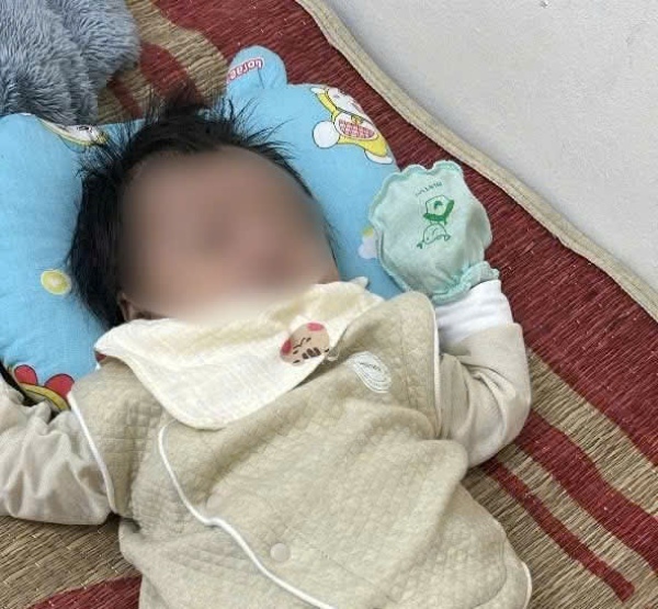 The baby girl was abandoned. Photo: Phuong Hoa Binh, Hai Phong