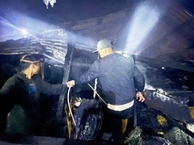 Hien truong vu chay nha go o thon 3, xa Tra Linh, TP.Da Nang khien cu ong 93 tuoi tu vong. Anh: Xuan Hao