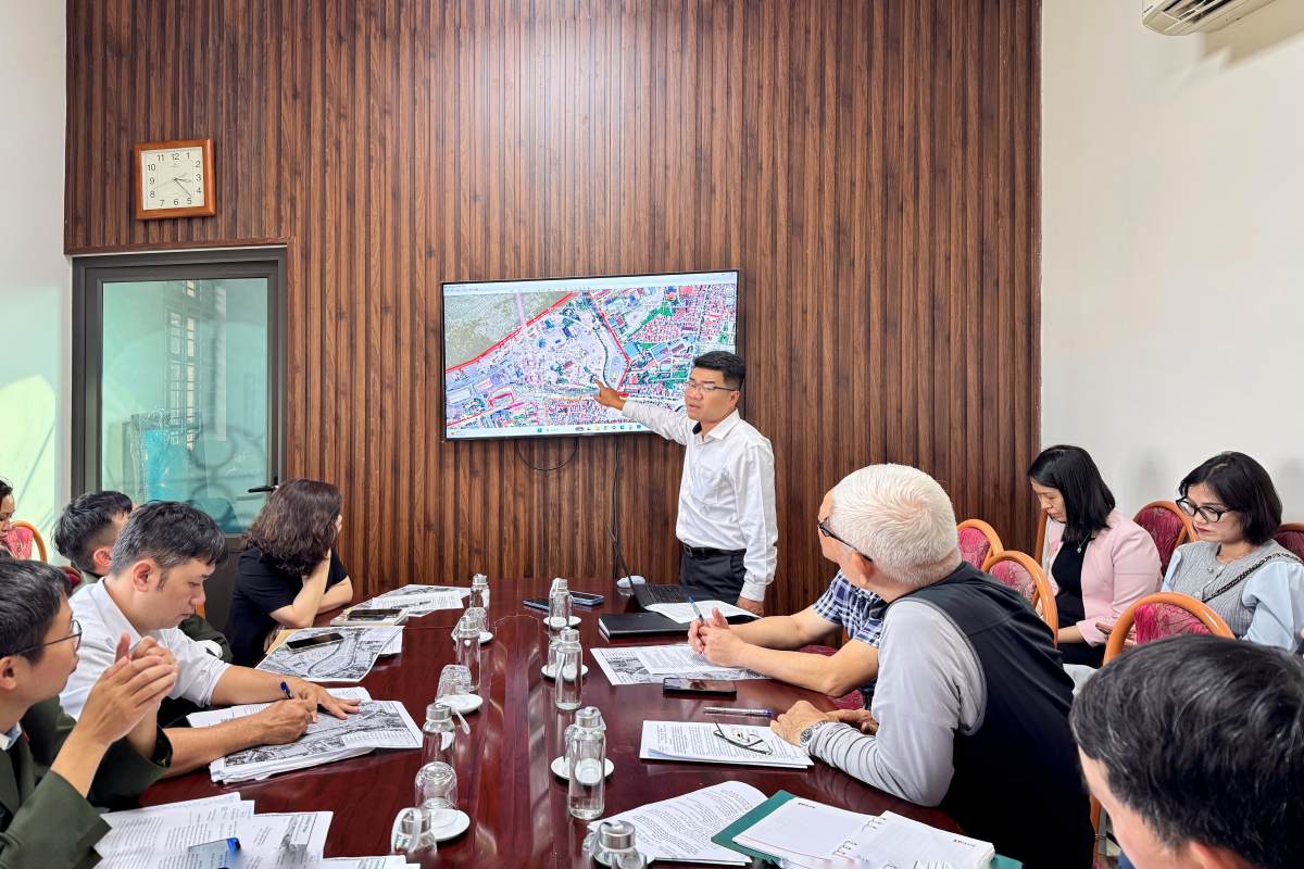 Le quartier Ngo Quyen met en œuvre un plan de protection de la construction, assurant la sécurité et l'ordre pour le projet de pont Nguyen Trai. Photo : Portail d’information électronique de Hai Phong