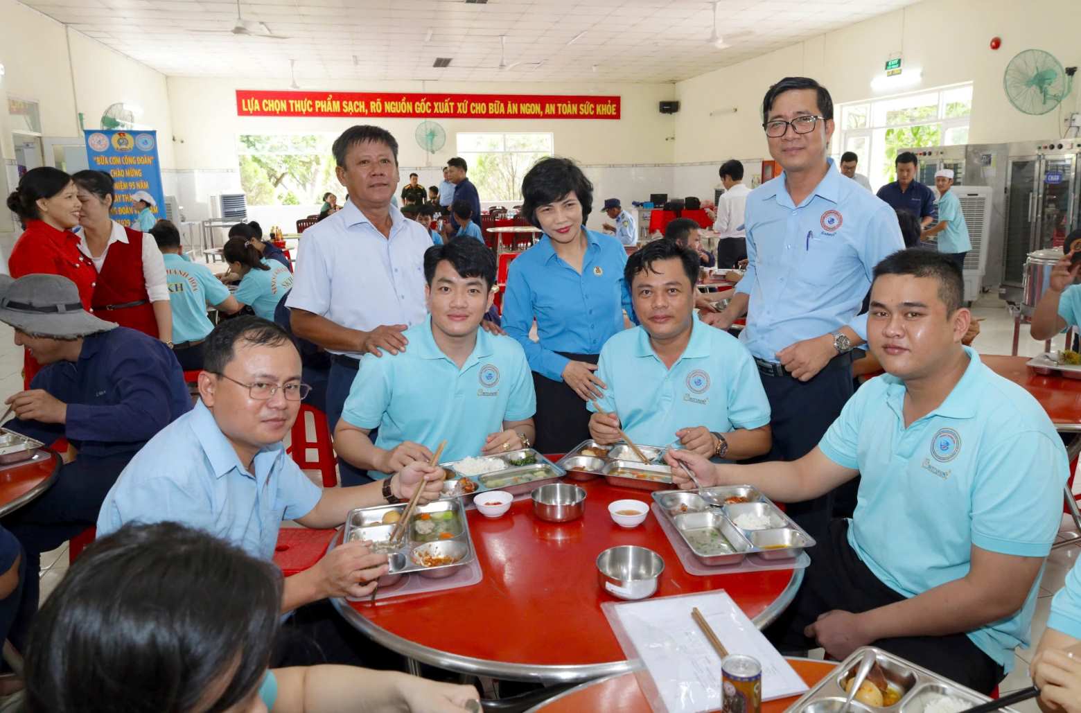 The grassroots union of Khanh Hoa Salanganes Nest Company has stepped up care for union members' lives. Photo: Phuong Linh