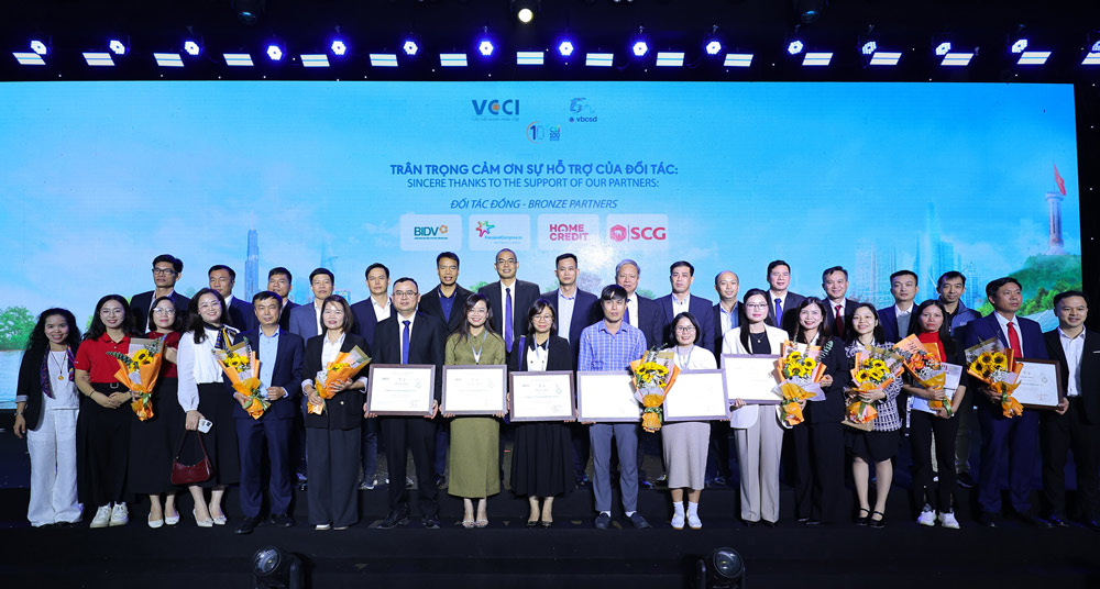 SCG Group was honored in the Top 100 Sustainable Enterprises 2025. Photo: Provided by the enterprise