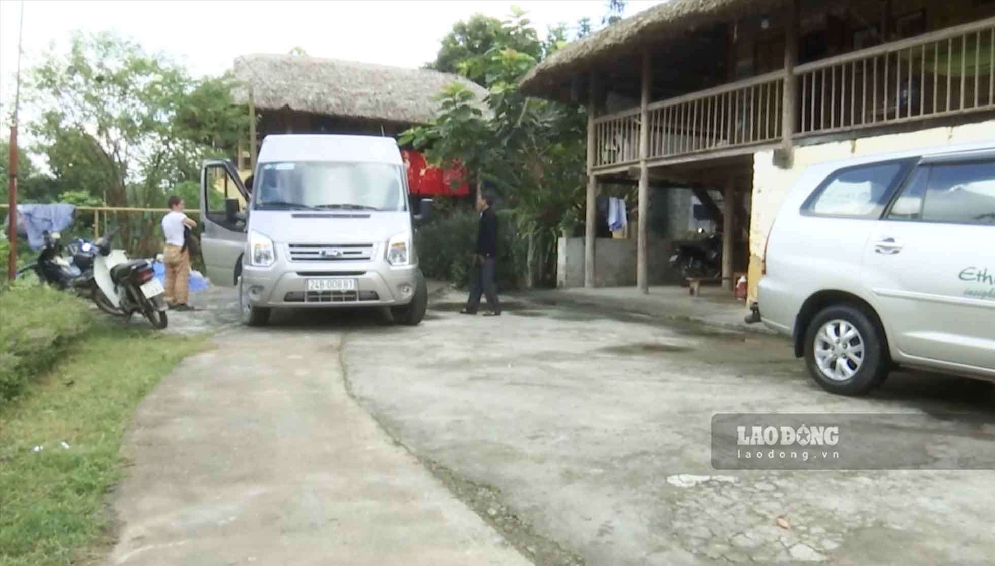 Khach du lich den voi Nam Dam deu dan mang lai nguon thu nhap ben vung, giup nguoi dan thoat ngheo. Anh: Nguyen Tung.