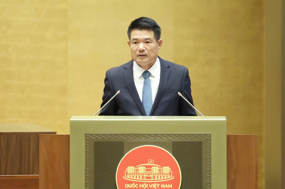 Director of the Supreme People's Procuracy Nguyen Huy Tien presented a work report for 2025. Photo: Pham Dong