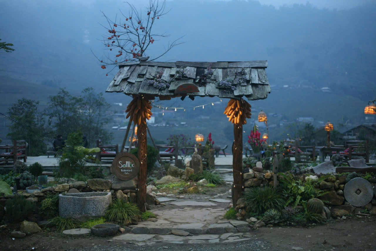 Khong gian tho mong tai Ta Van khi ve dem. Anh: Hoang Luyen