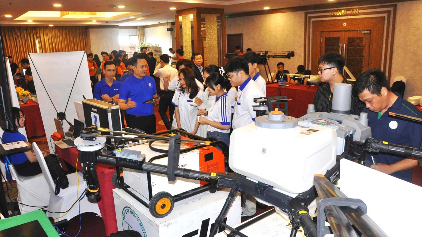 Su kien du kien se thu hut 10.000 luot . Anh: My Ly