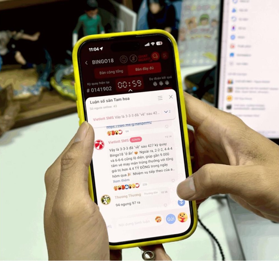 Box chat cua Bingo18 thu hut nguoi choi luan so soi noi. Anh: DNCC
