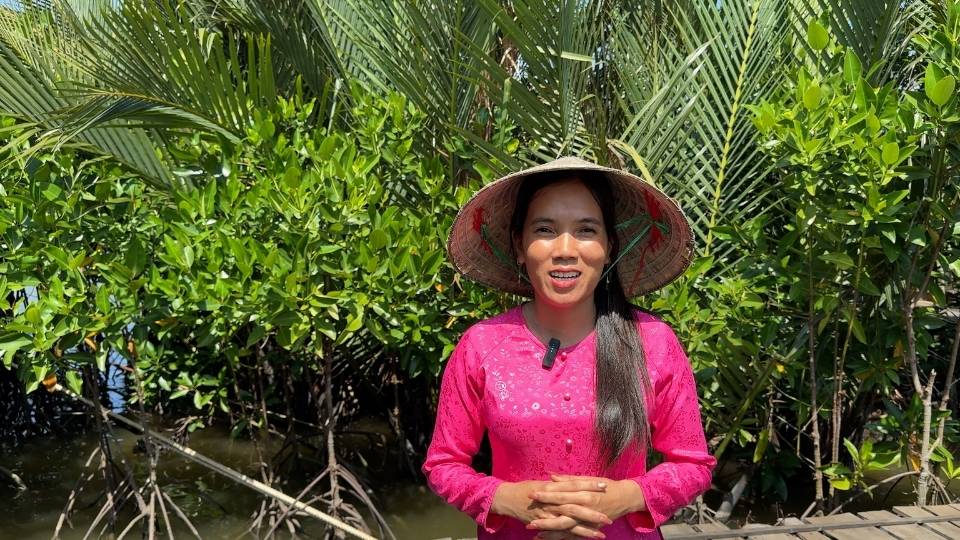 Ba Dung cho biet mo hinh giup ho dan tang thu nhap, cuoc song on dinh hon.Anh: Hoang Loc