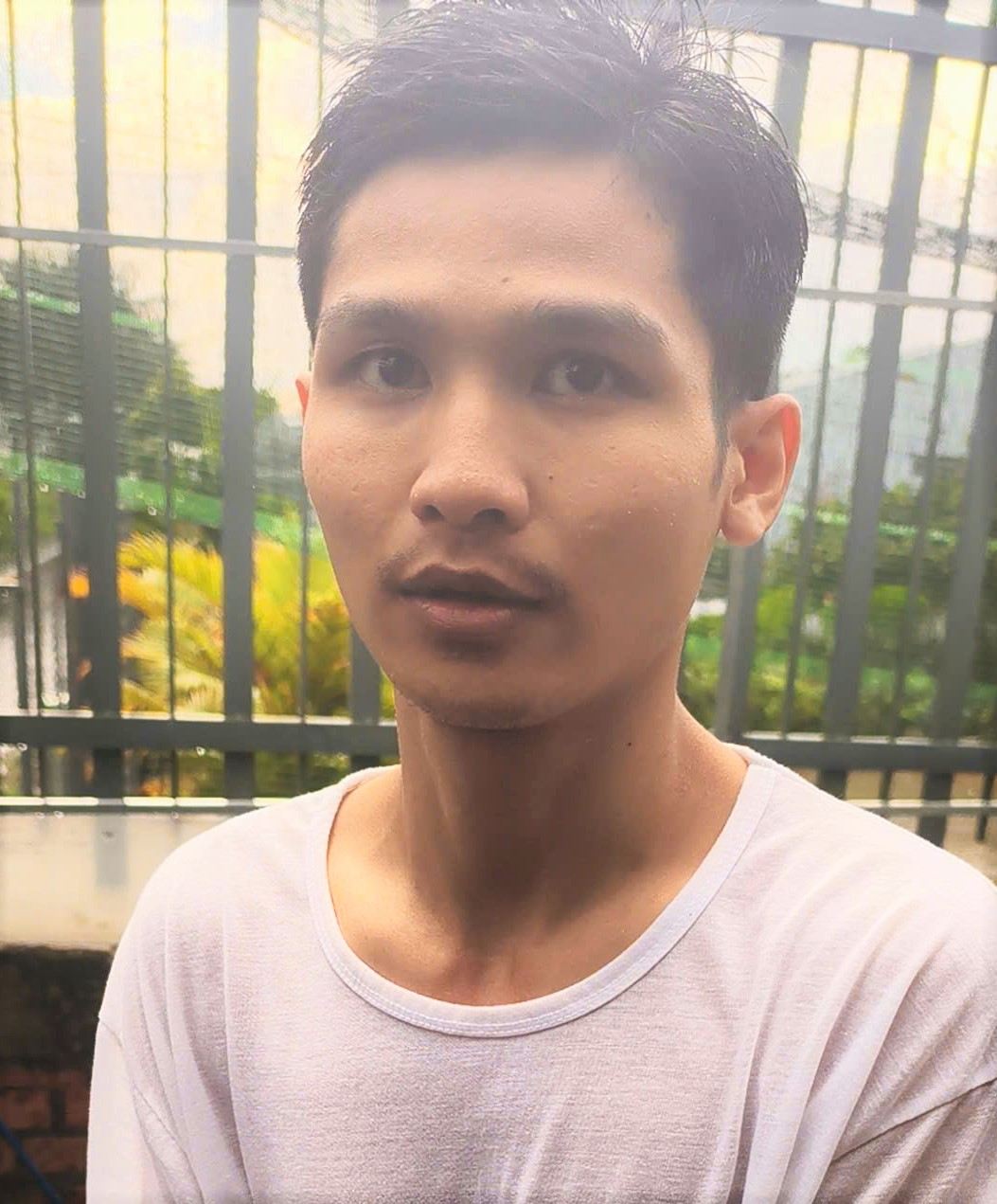 Tran Thien Sanh bi cong an bat giu. Anh: Cong an cung cap