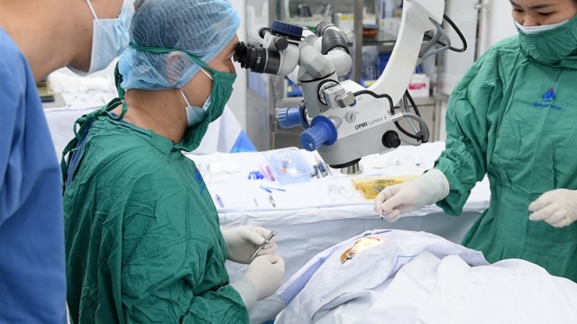 The patient underwent successful surgery to transplant the eye cornea. Photo: BVCC