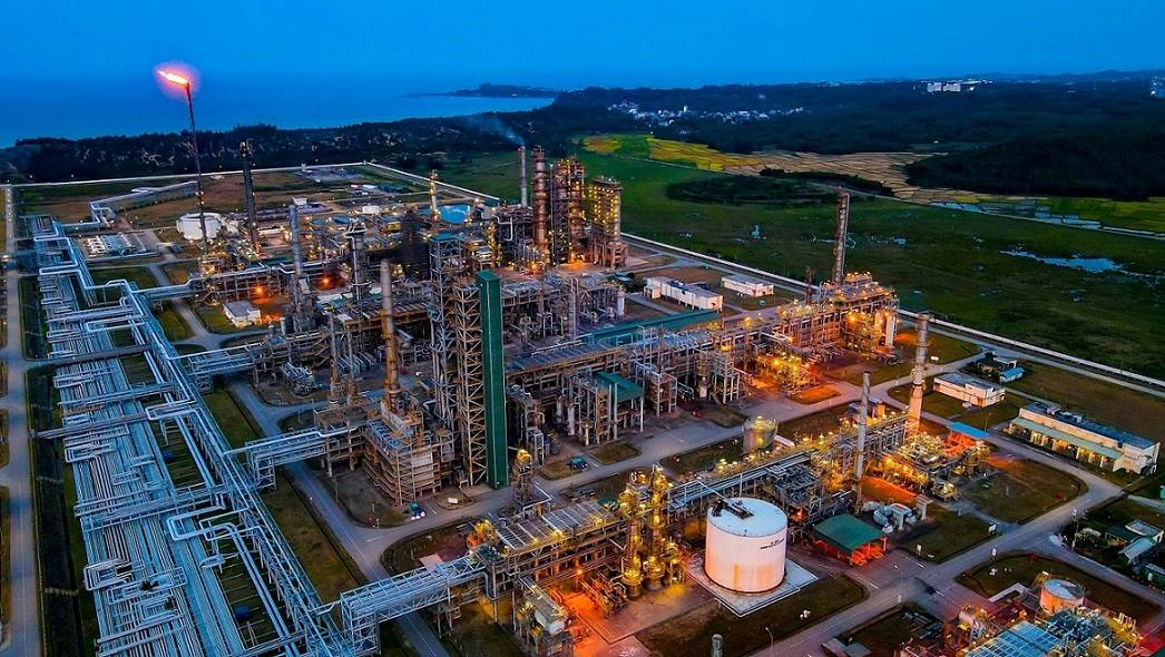 Dung Quat製油所は、クアンガイ省の予算に非常に重要な収入源であり、大きな貢献をしています。写真:Vien Nguyen