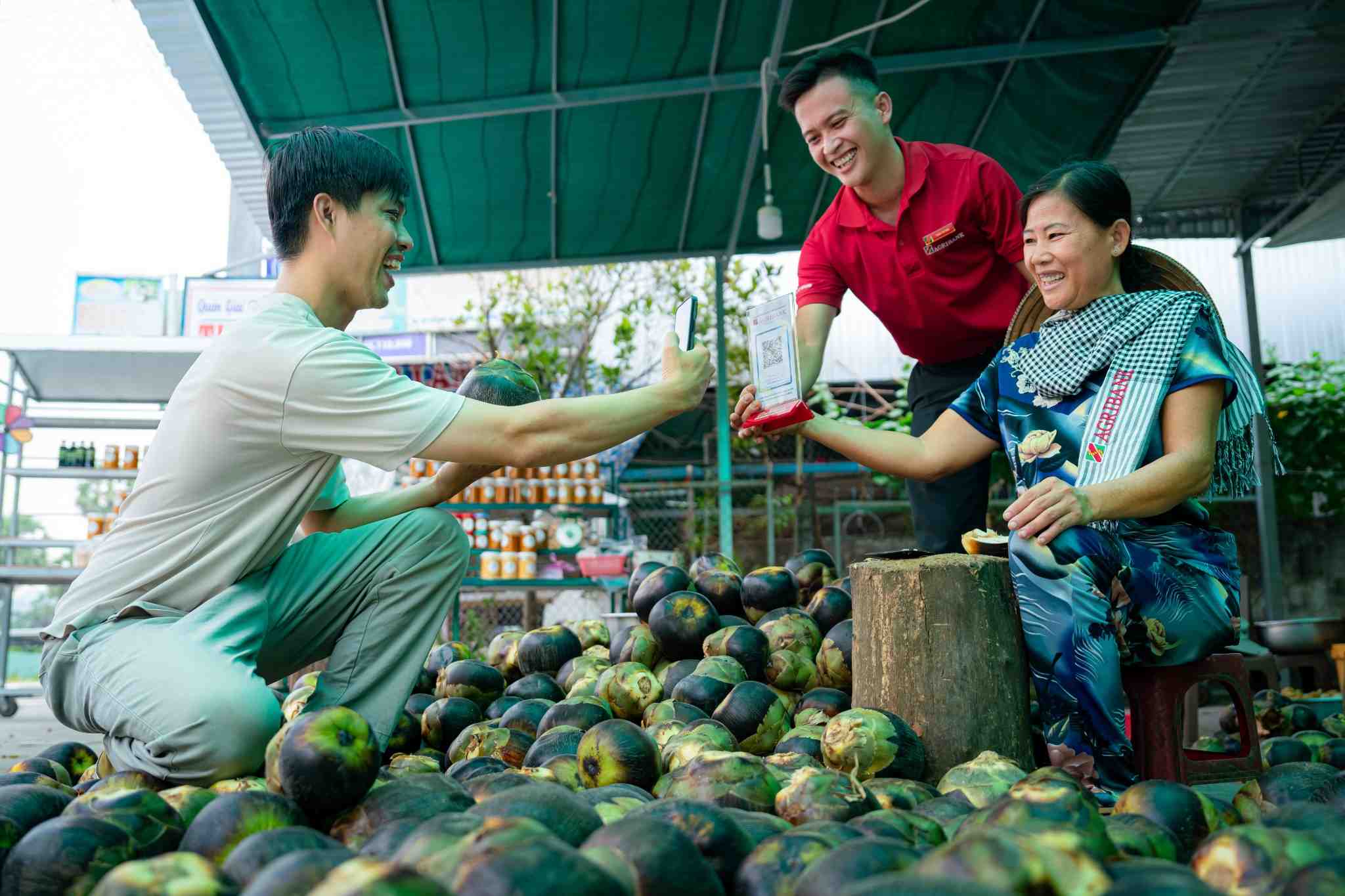 Chuyen doi so duoc xac dinh la “khau dot pha” trong nhiem ky 2025–2030 cua cong doan Agribank.