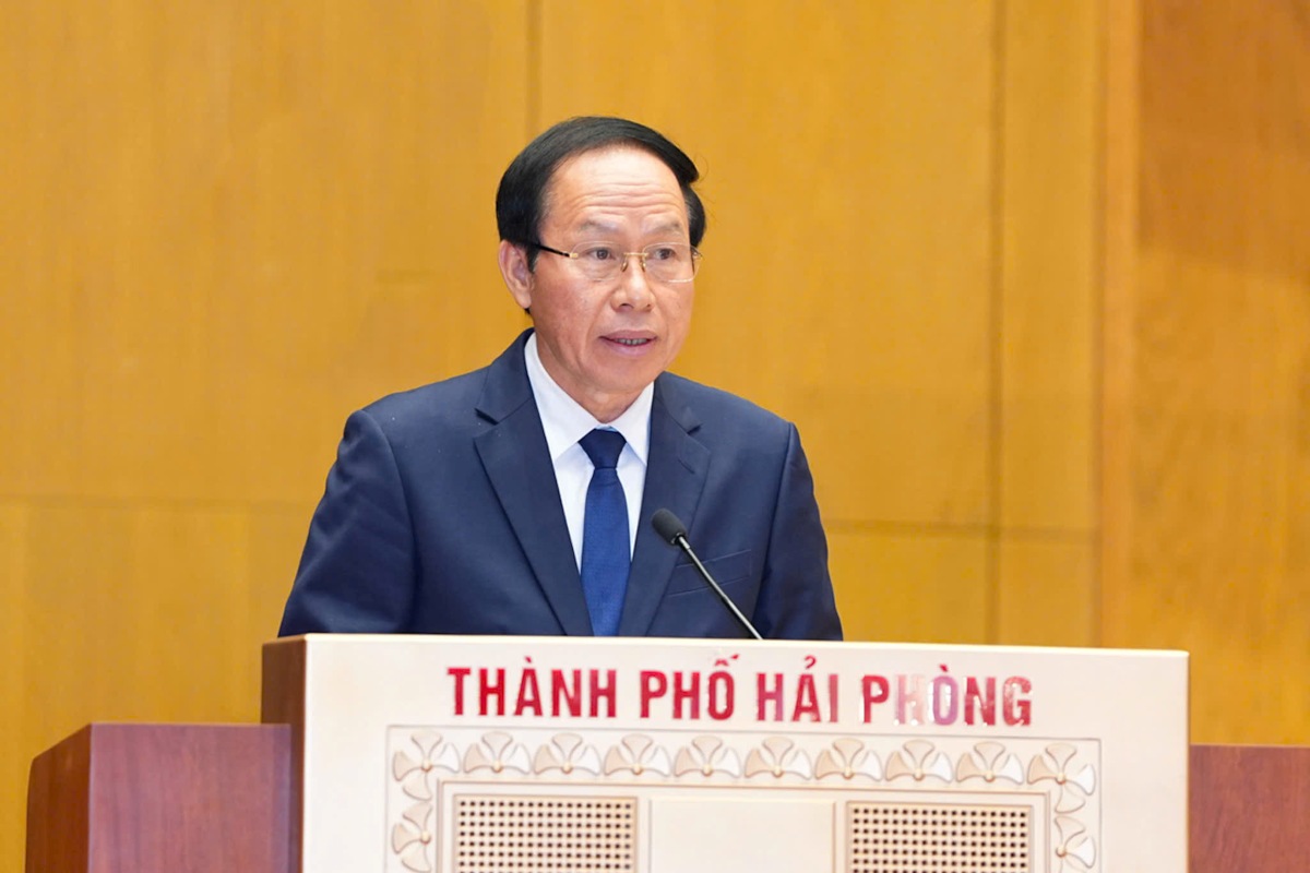 Mr. Le Tien Chau, member of the Party Central Committee, Secretary of the City Party Committee, Head of the Hai Phong National Assembly Delegation gave a speech at the meeting. Photo: Hai Phong Portal
