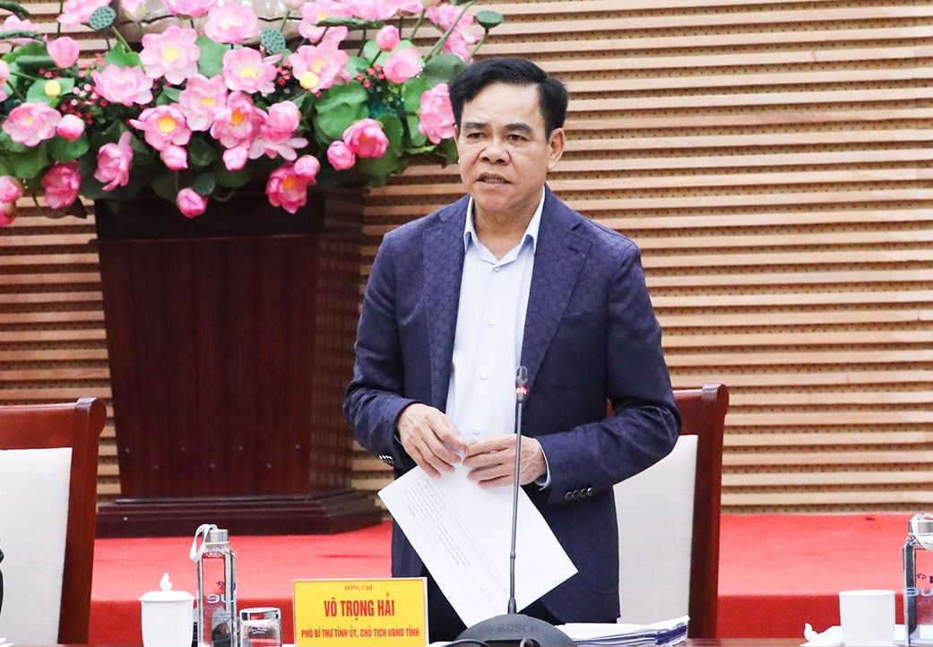 Chairman of Nghe An Provincial People's Committee Vo Trong Hai requested that teacher recruitment must be transparent, absolutely not allowing any intervention. Photo: Ngoc Anh