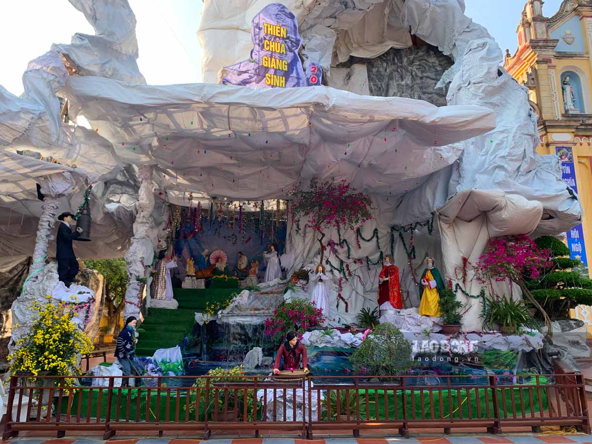 Hang da trang tri doc dao dip Giang sinh tai