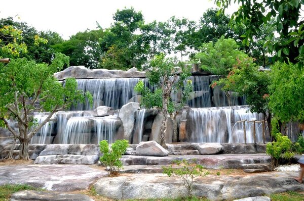 Ho khoang nong - bieu tuong nghi duong xanh cua I-Resort Nha Trang. Anh: I-Resort Nha Trang.