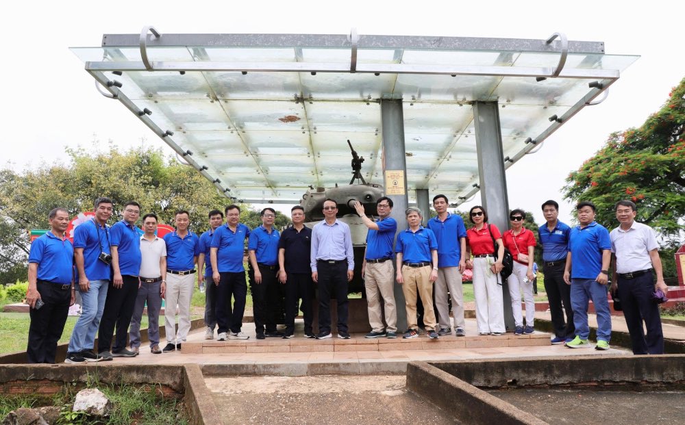 Cong doan DIV to chuc giao duc truyen thong cho doan vien. Anh: Cong doan DIV