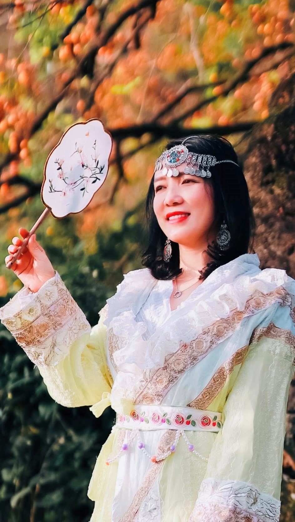 Giam doc So Van hoa, The thao va Du lich Nghe An Tran Thi My Hanh quang ba du lich mien Tay xu Nghe. Anh: Ngoc Anh